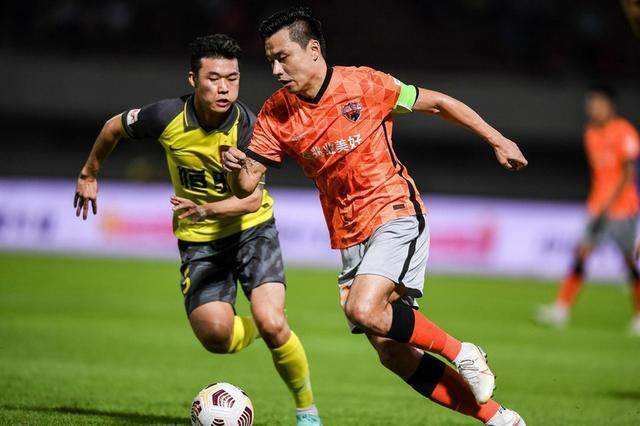 【中超】郜林传射灭旧主 深圳2比1队史首胜广州队